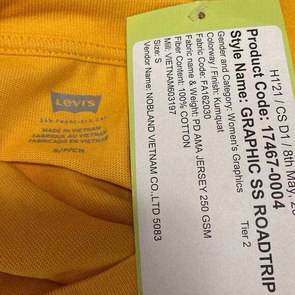 NEW Levi's Women's Yellow Crewneck Short Sleeve Graphic Tee T-shirt Top Size S - Picture 4 of 4